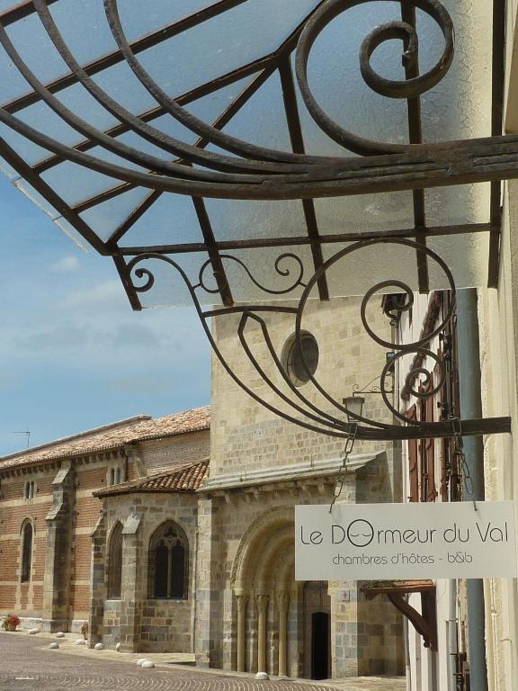 Bed and Breakfast Le Dormeur Du Val Le Mas-dʼAgenais Exterior foto